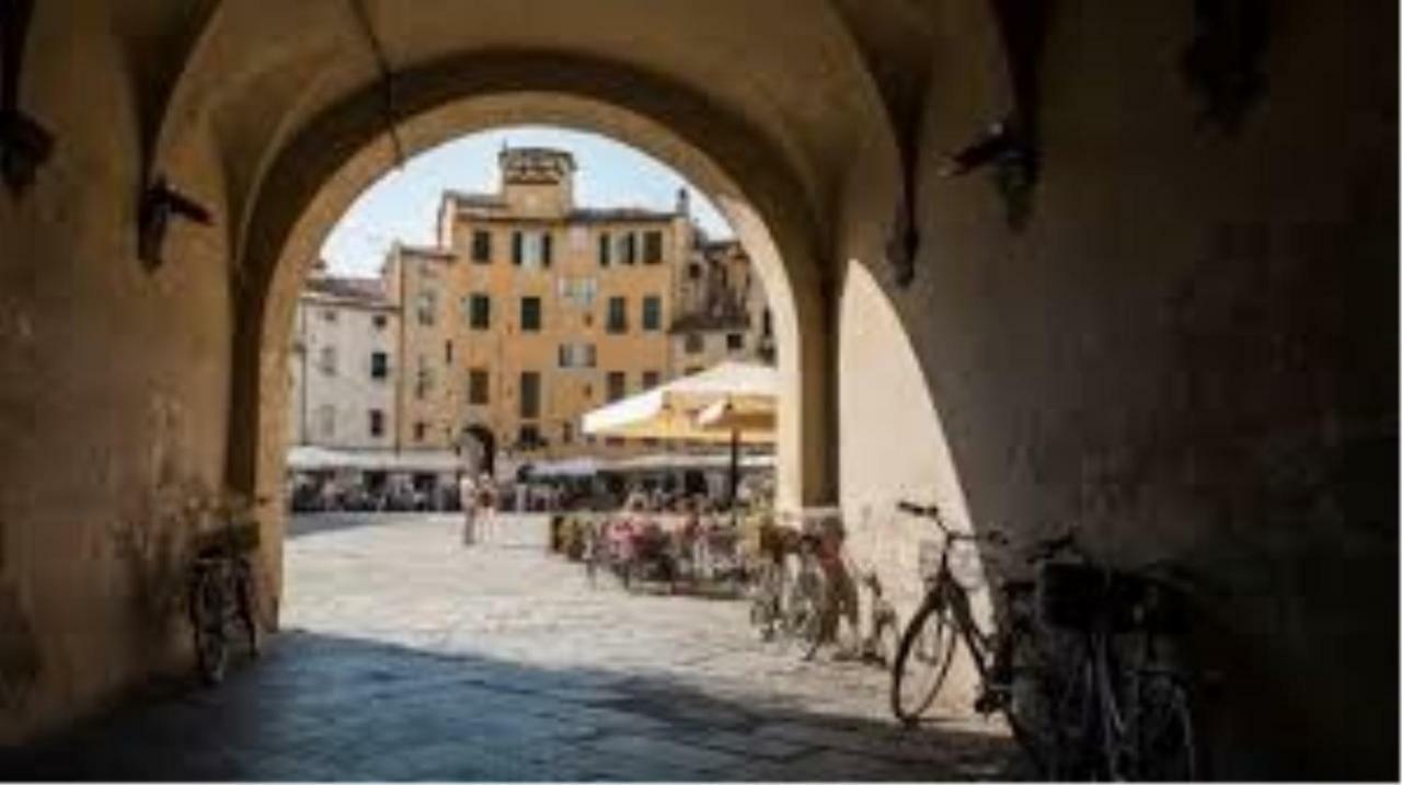 Il Glicine Di Lucca Apartamento Exterior foto